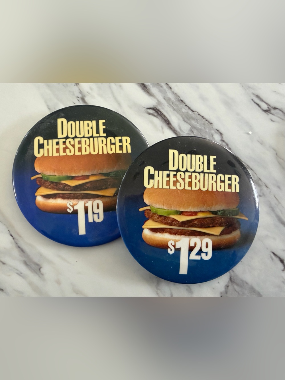 MCDONALDS - double cheeseburger pinback vintage